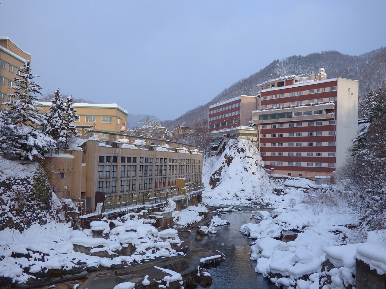 定山渓温泉の外観