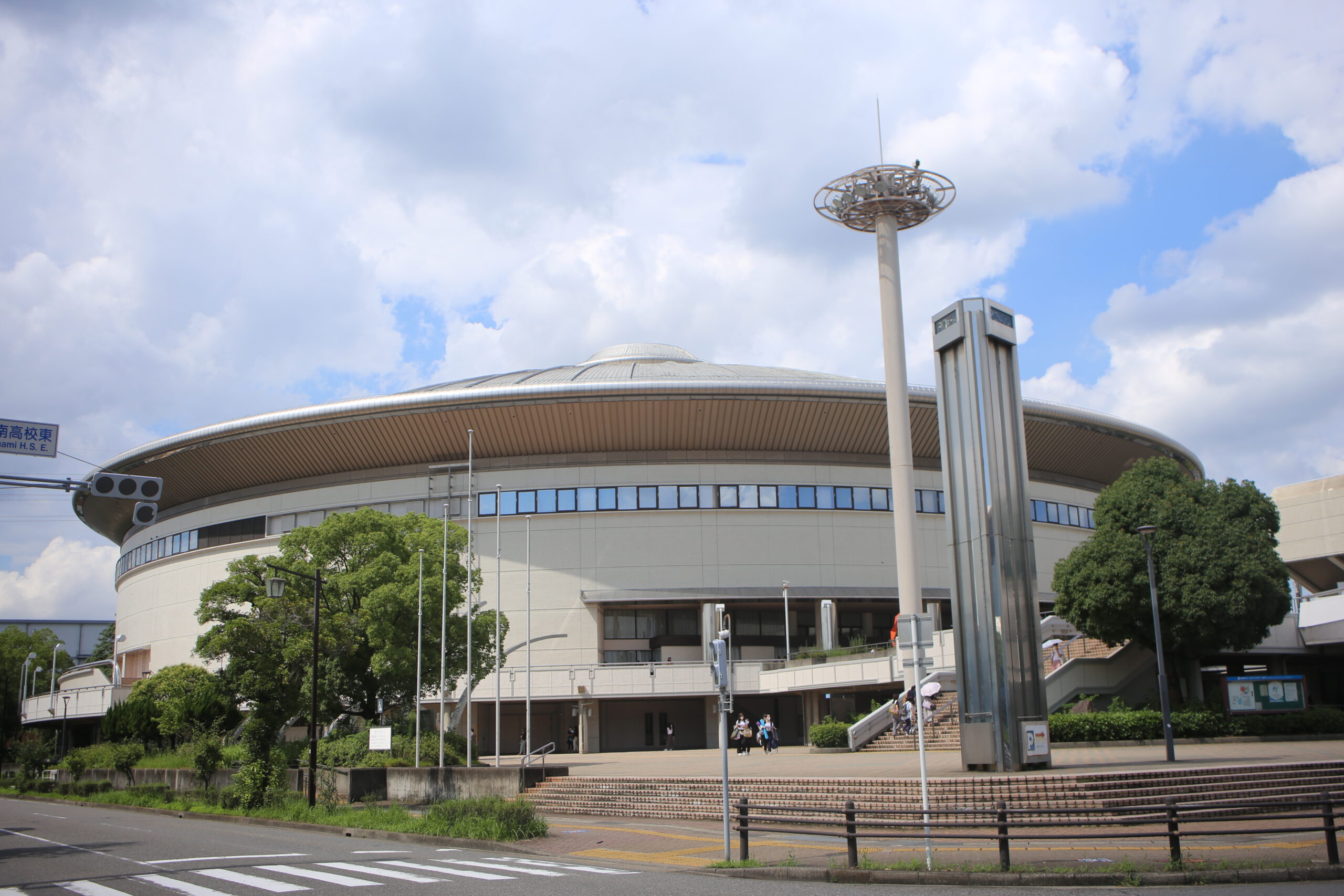 日本ガイシホールの外観