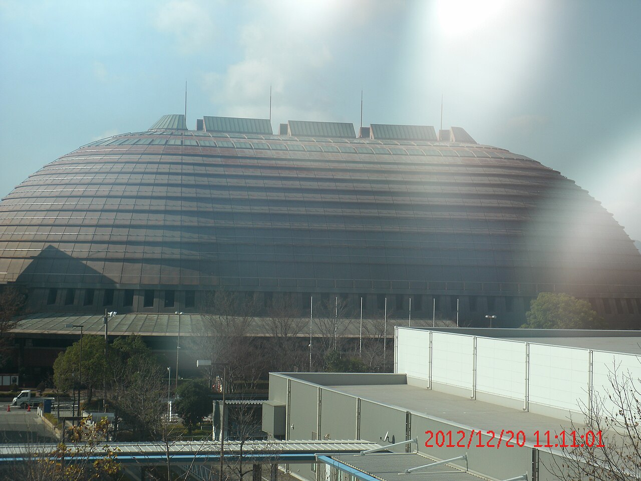神戸ワールド記念ホールの外観