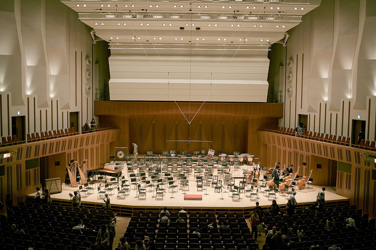 東京芸術劇場の外観