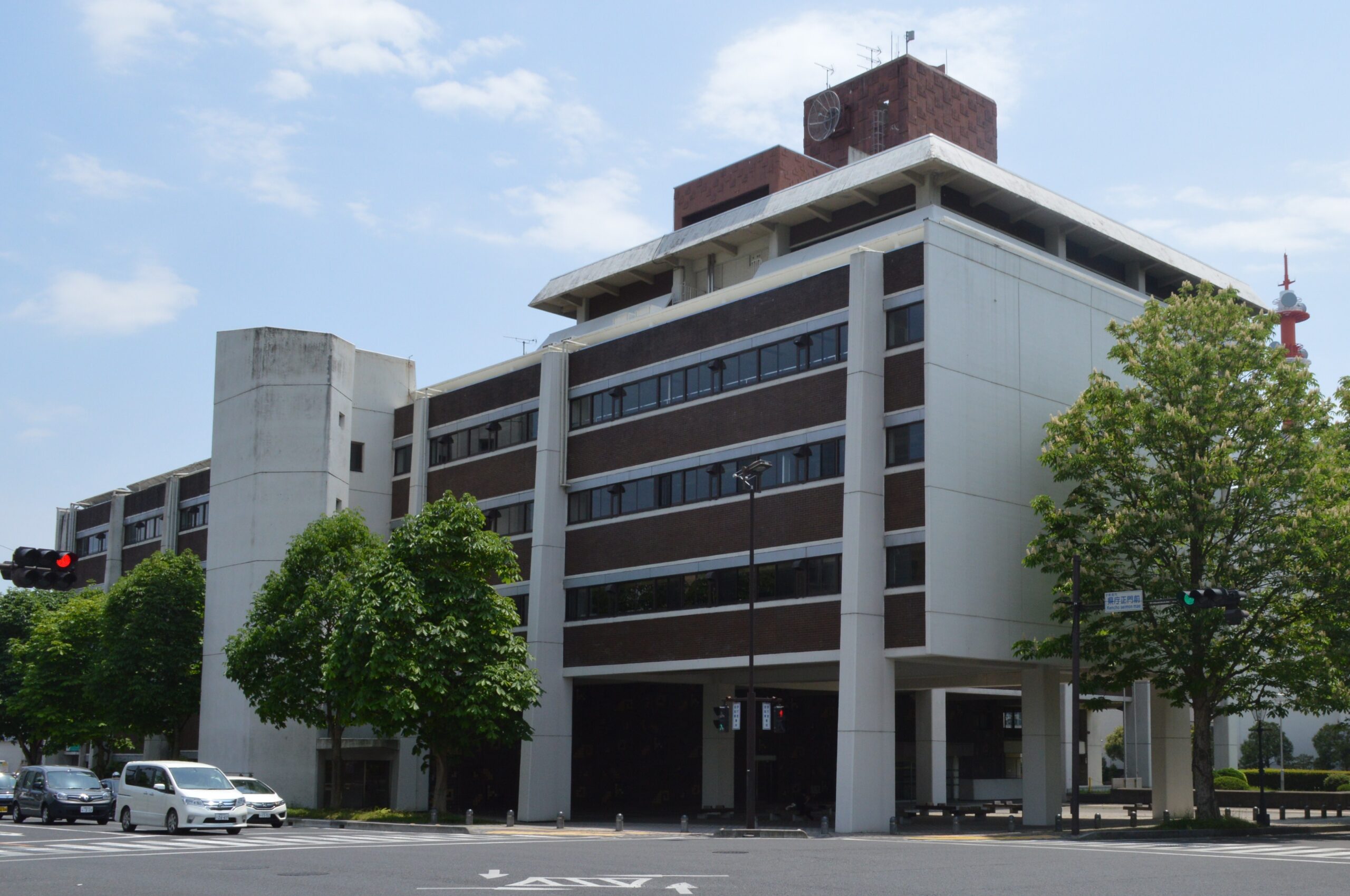 栃木県総合文化センターの外観