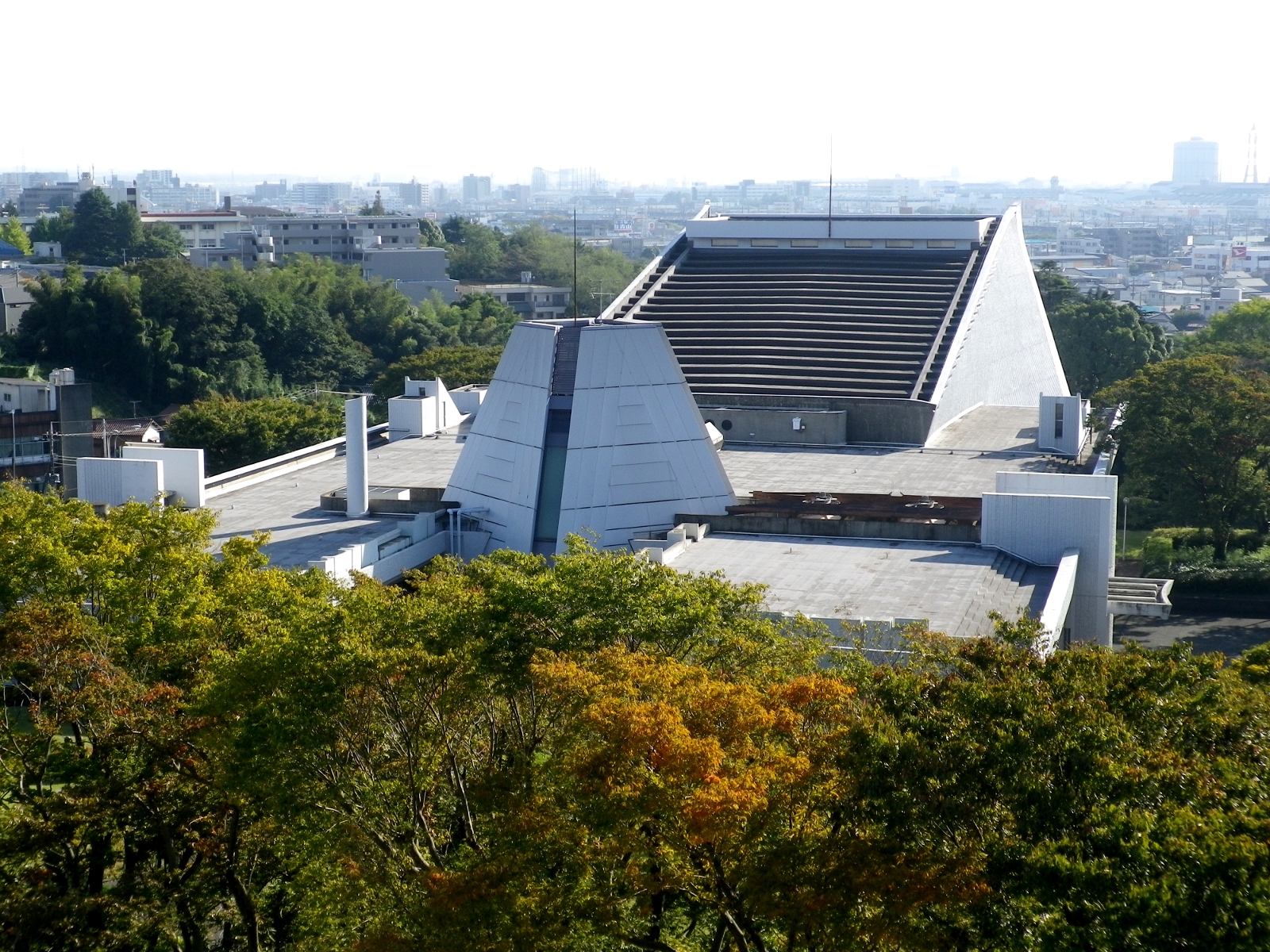 千葉県文化会館の外観