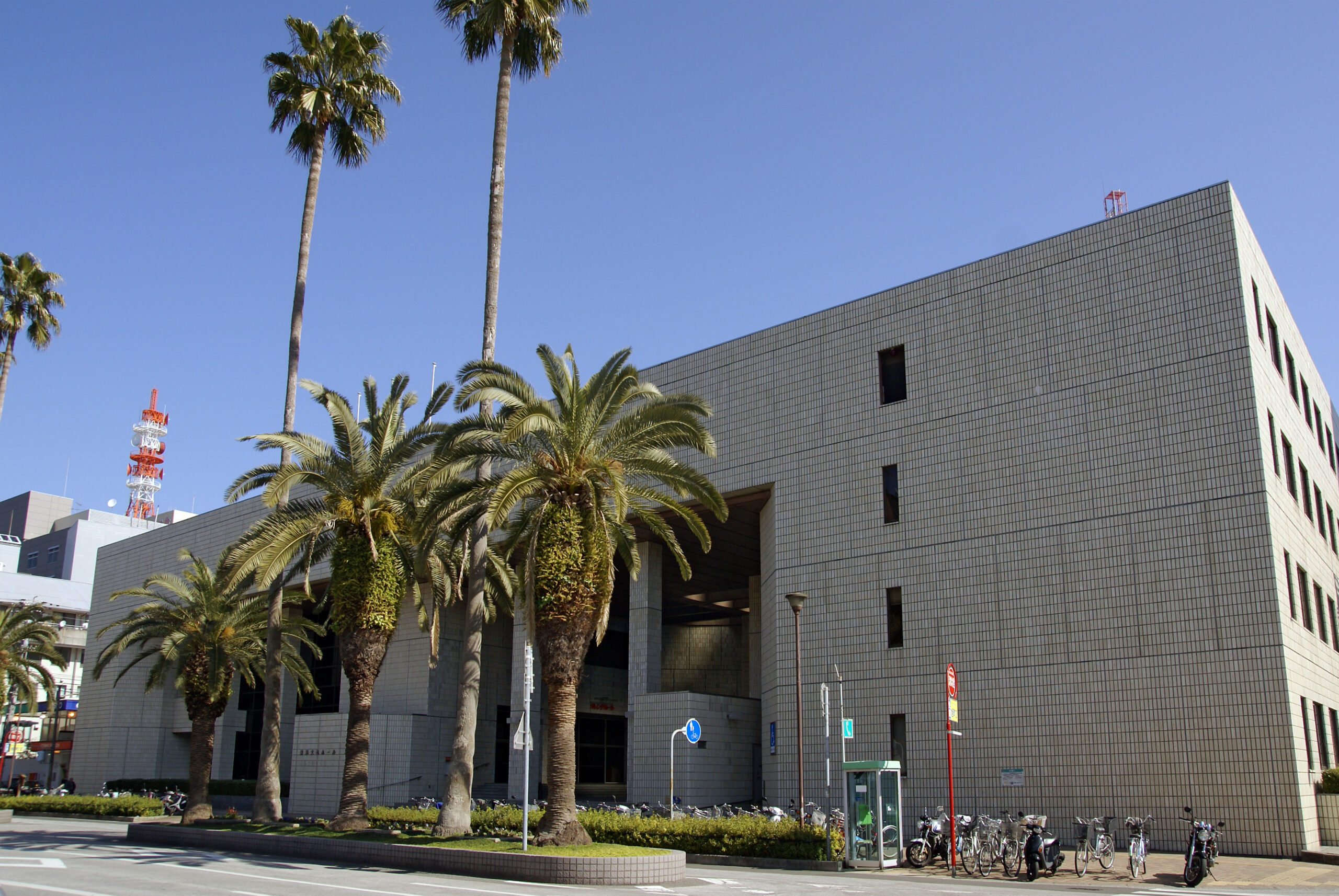 高知県立県民文化ホールの外観