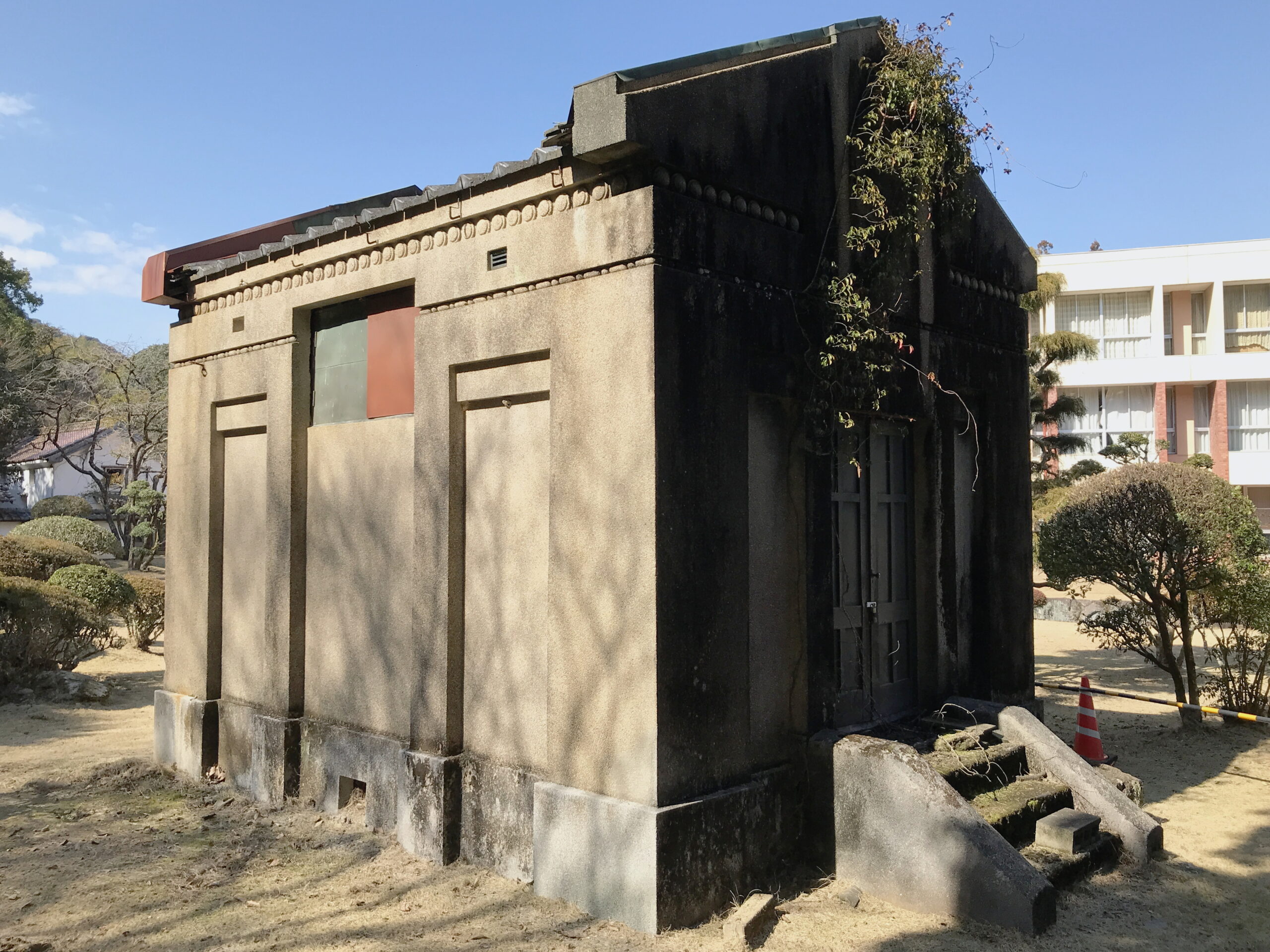 佐賀市文化会館の外観