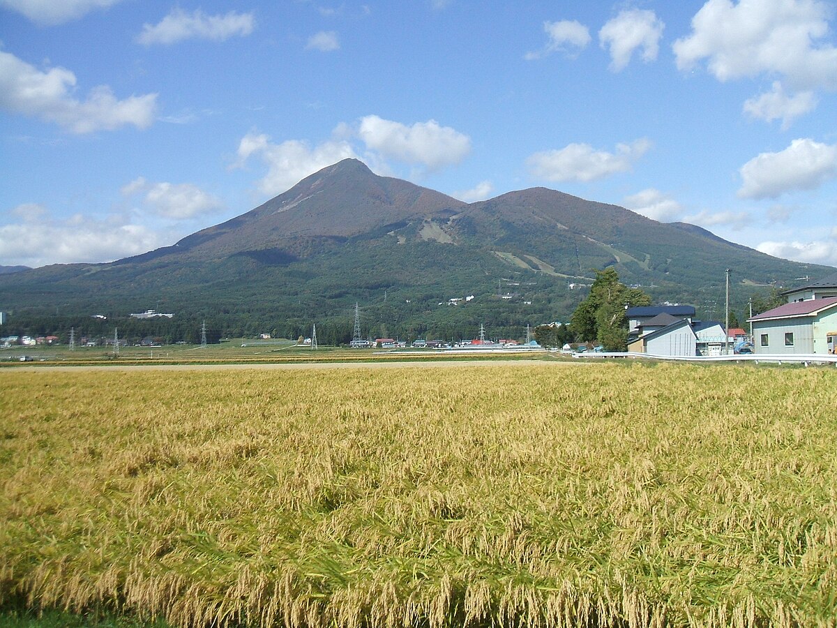 秋の磐梯山