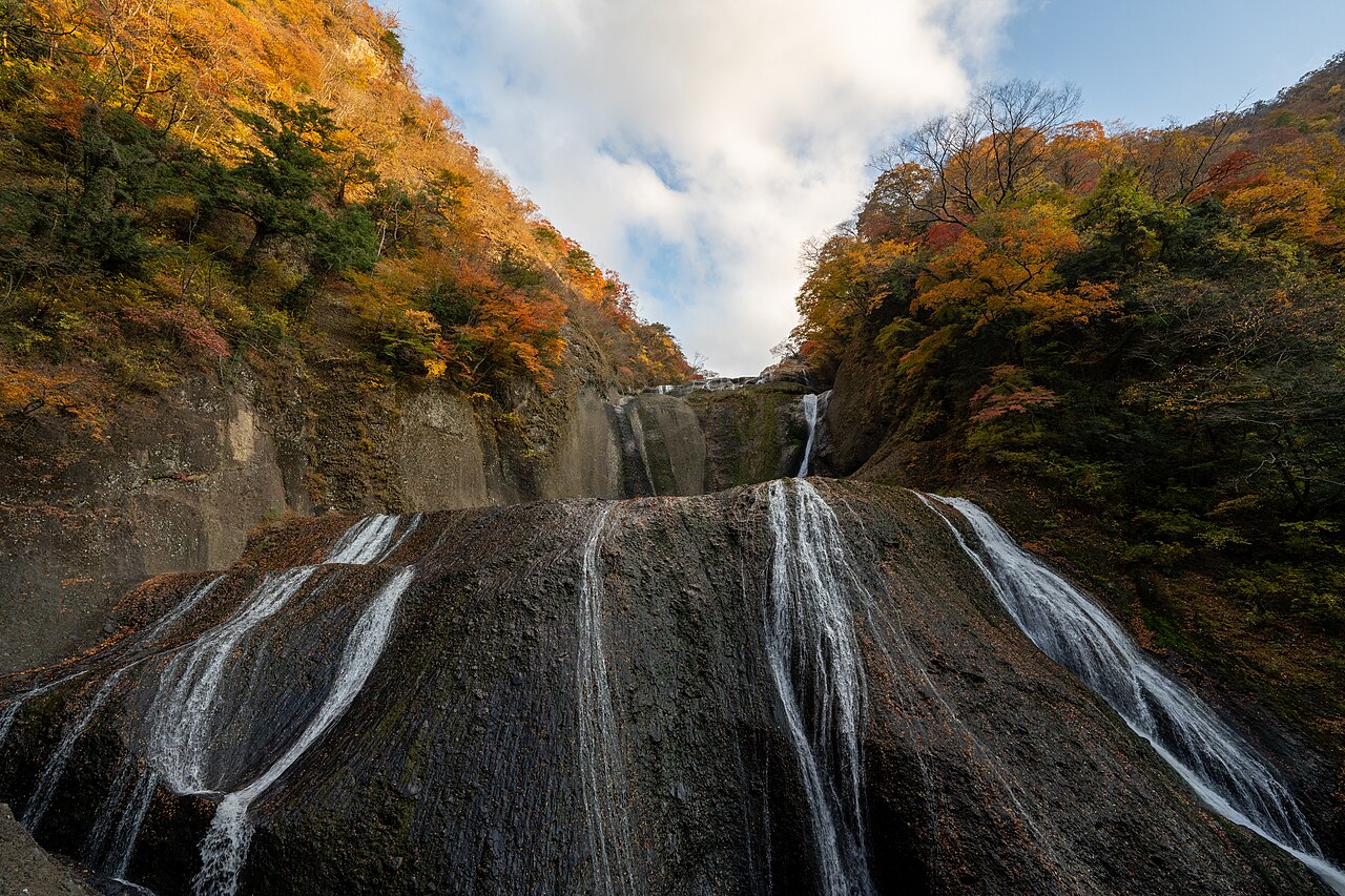 袋田の滝の全景