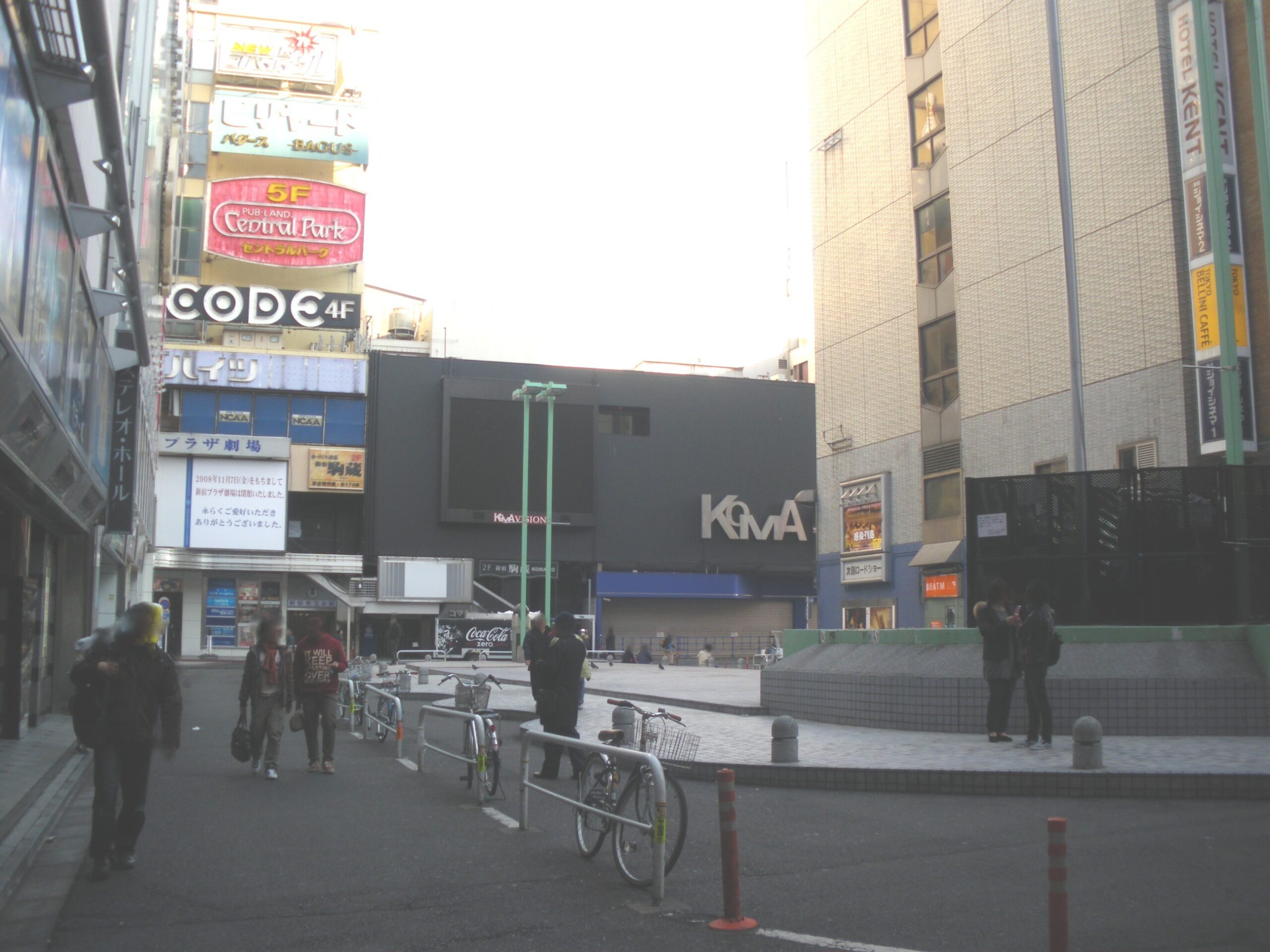 歌舞伎町の街並み