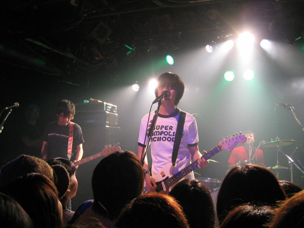 渋谷CLUB QUATTROのライブ風景