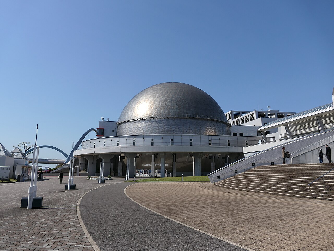 名古屋港水族館の外観