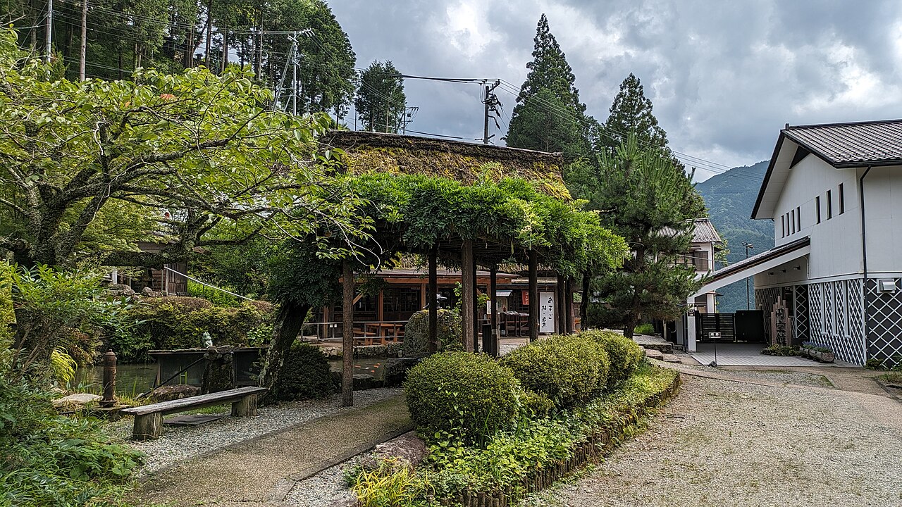 下呂温泉合掌村の合掌造り集落