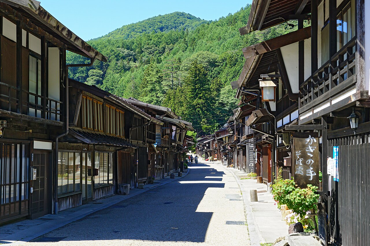 奈良井宿のメイン通り