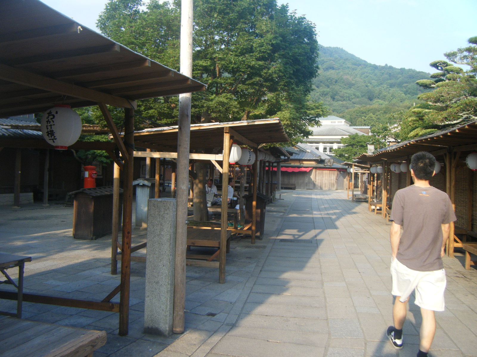 おかげ横丁のレトロな街並み