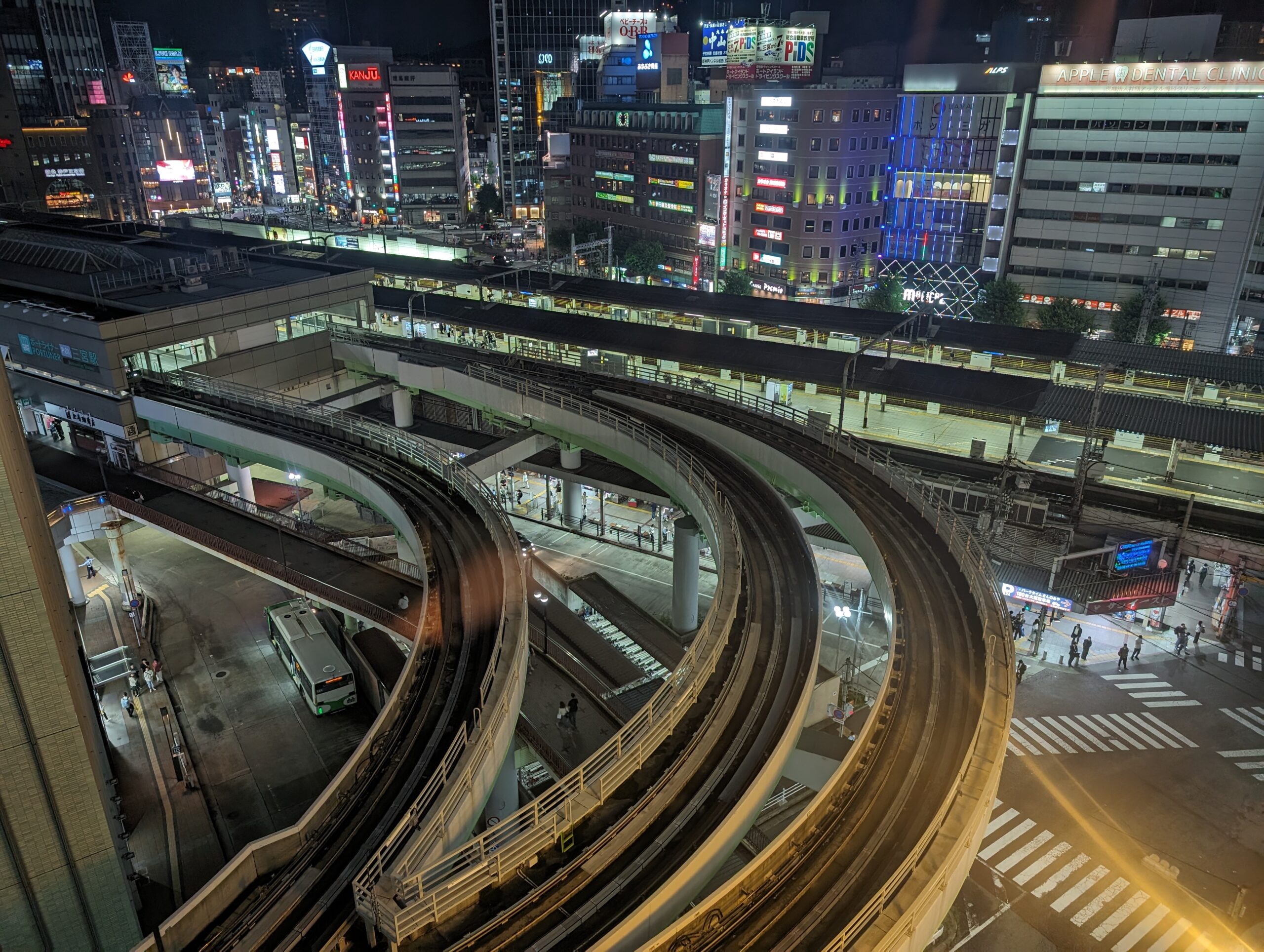 神戸三宮駅周辺の夜景（神戸VARIT.最寄りエリア）