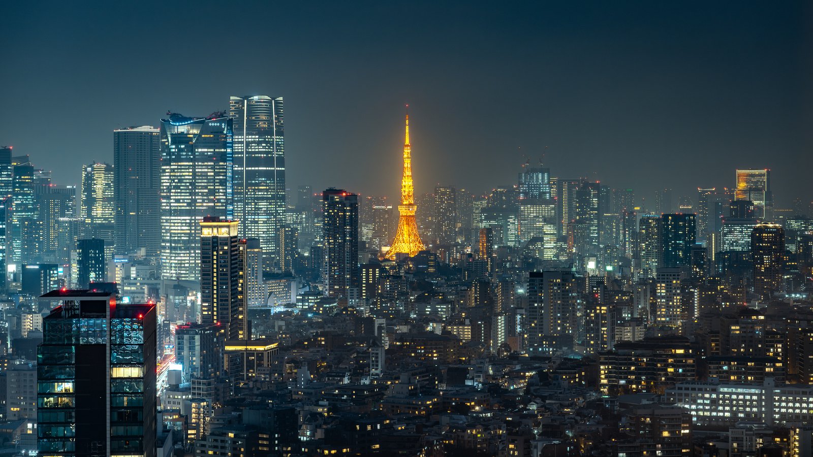 東京タワーの外観(昼)